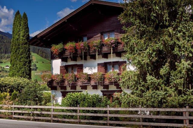 Gaestehaus Kastenhof Санкт-Йохан Экстерьер фото